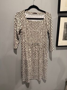 J. McLaughlin Brown & Cream Geometric Long-Sleeve Dress